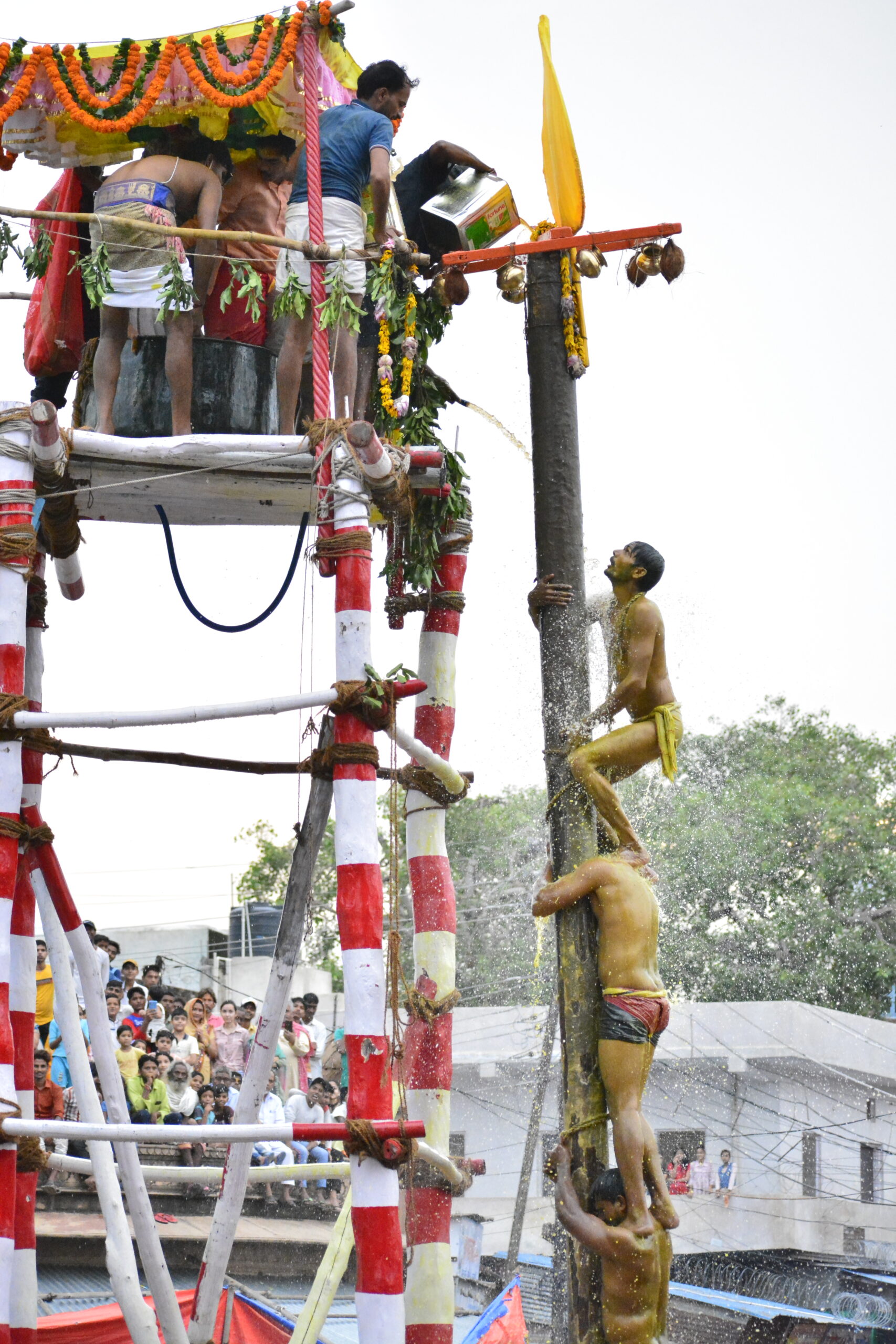 Latthe ka Mela Wrestlers demonstrated their skill Vrindavan Today