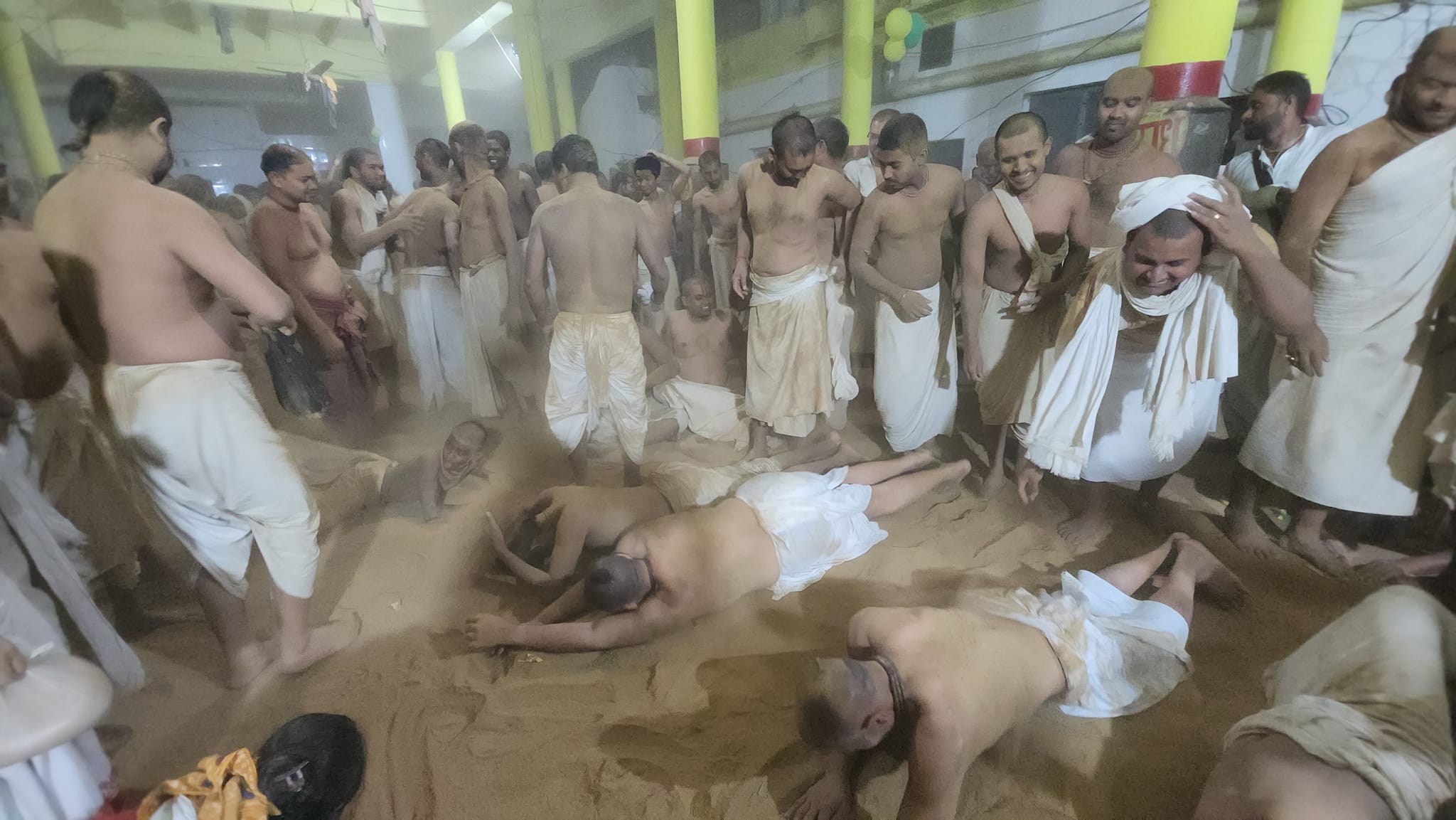 Dhulot Festival: A festival of rolling on the holy dust