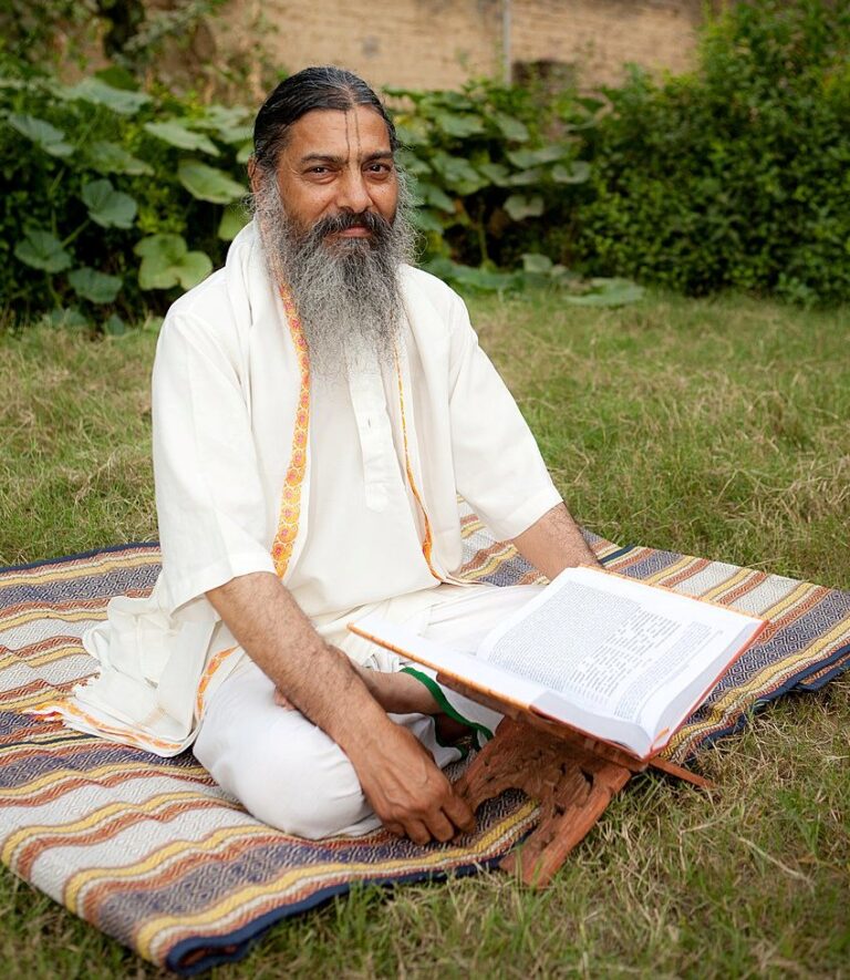Baba Rind SHRI SATYANARAYANA DASA BABAJI: A LIVING LEGEND IN GAUDIYA VAISHNAVISM ...