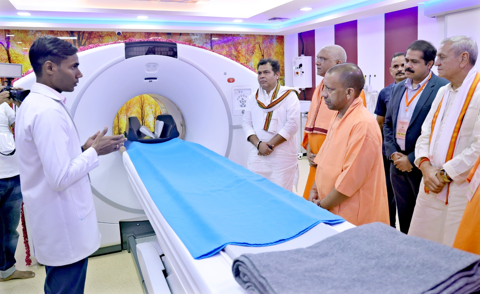 CM Yogi inaugurates PET – CT scan machine