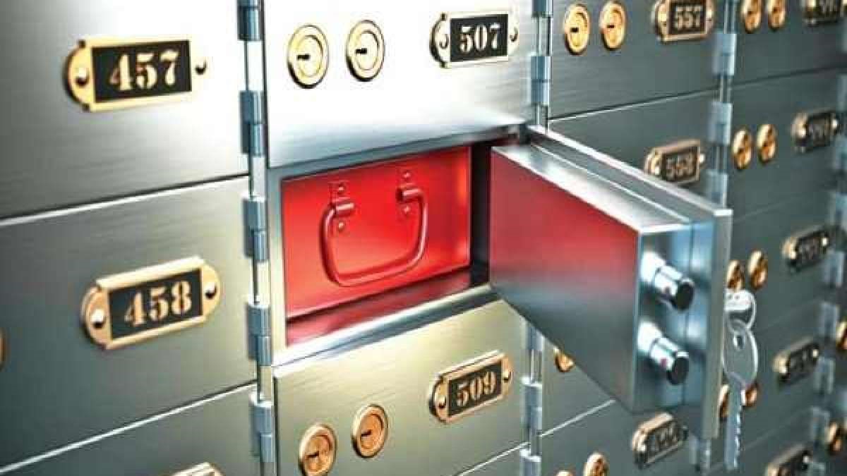 Committee to Unlock Bank Locker Holding Shri Banke Bihari Ji’s Box