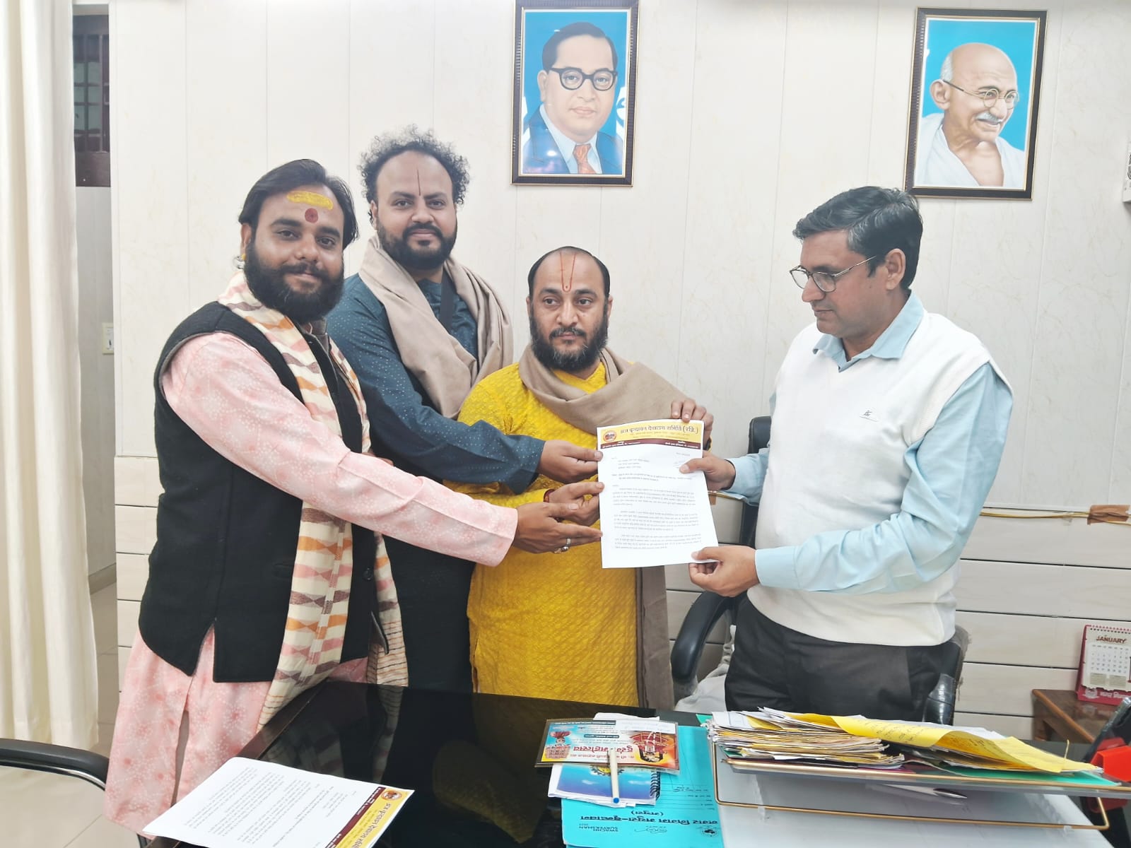Delegation Submits Memorandum Against Excessive Concretization in Vrindavan