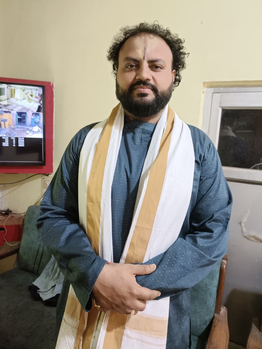 Navi Rind Election of Executive Committee Concluded at Shri Radharaman Temple ...